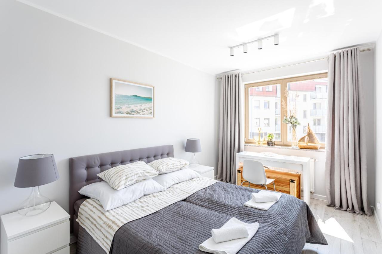 Apartament "Anna" - Kwartal Rozy Wiatrow, 15 Min Spacerem Od Plazy 斯维诺乌伊希切 外观 照片
